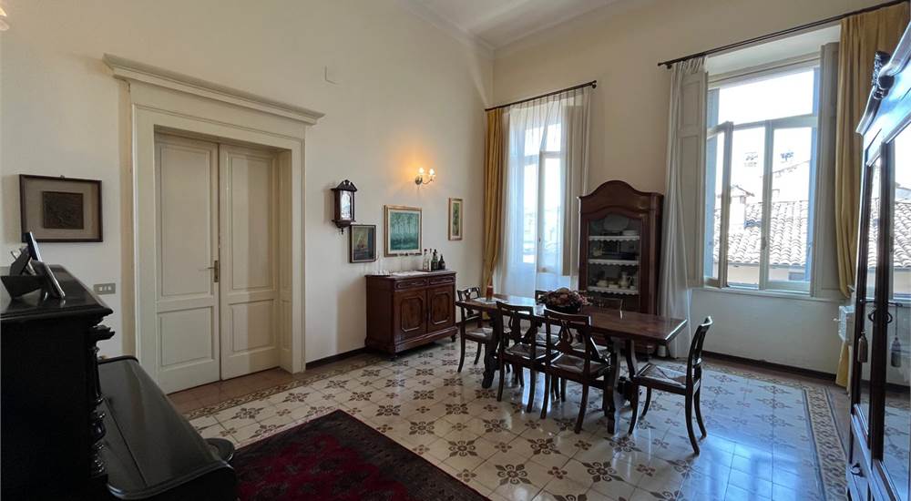 SALA DA PRANZO - SALOTTO