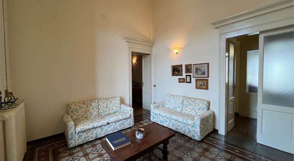 SALOTTINO - CAMERA CON LOGGIA