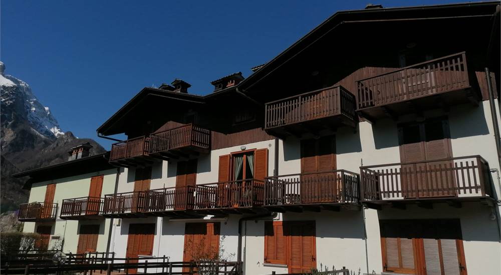 VISTA RESIDENCE 