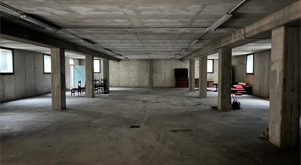 INTERNO