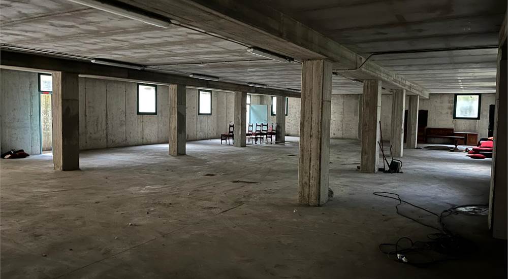 INTERNO